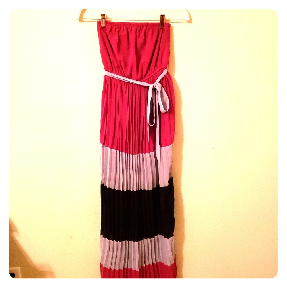 YA Los Angeles sz small maxi dress